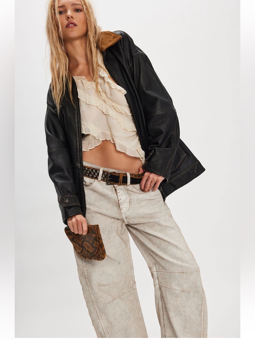 NWT FREE PEOPLE WE THE FREE GOOD LUCK COATED BARREL JEANS 🔥 - Picture 3 of 7